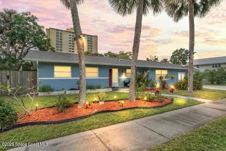 637 E Lincoln Avenue, Melbourne, FL 32901 - #1