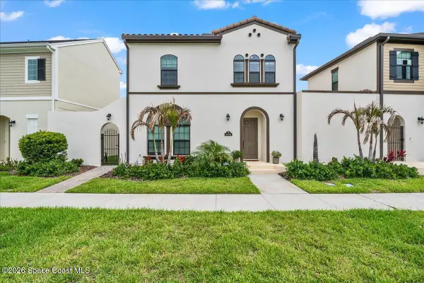 8476 Lyside Drive, Melbourne, FL 32940