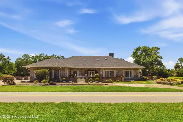 628 Pelican Bay Drive, Daytona Beach, FL 32119