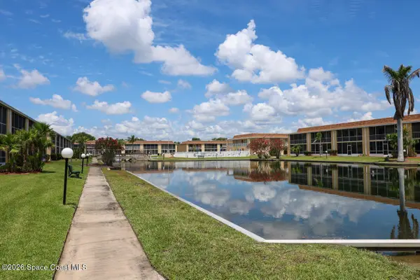 2135 N Courtenay Parkway #211, Merritt Island, FL 32953