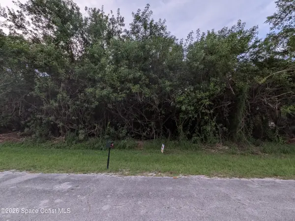 157 Abeto Terrace, Sebastian, FL 32958