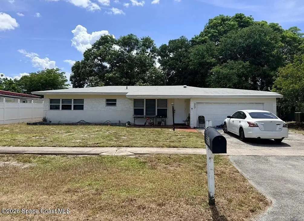 557 W Dayton Circle, Fort Lauderdale, FL 33312 - #1