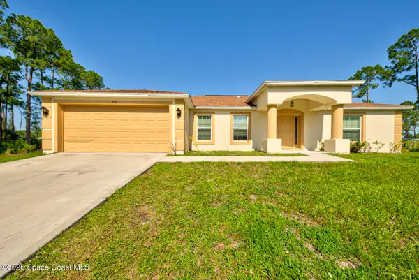 770 Harriet Avenue Sw, Palm Bay, FL 32908