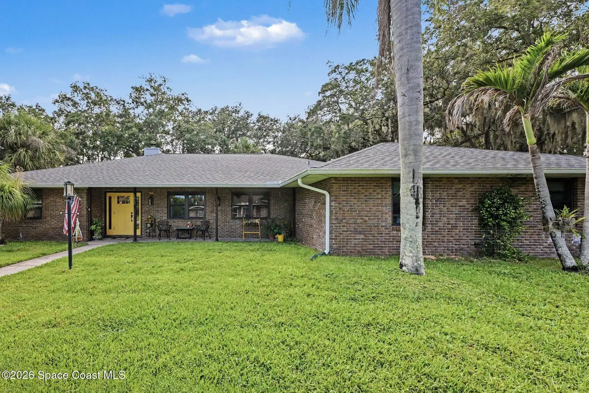 1810 Whispering Oaks Circle, Melbourne, FL 32934 - #1