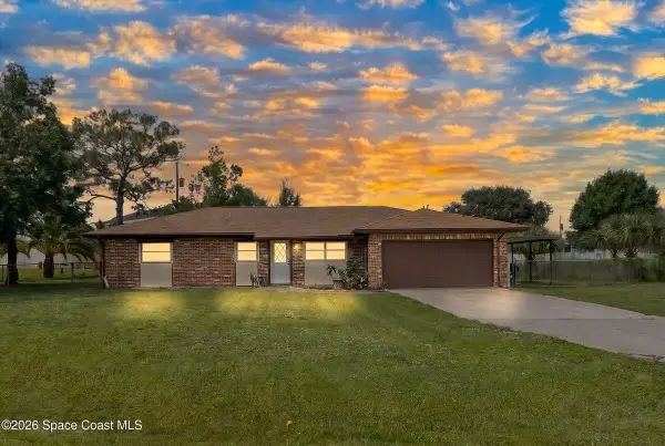 502 Australian Road Nw, Palm Bay, FL 32907