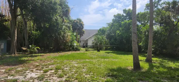 1407 Indian River Avenue, Titusville, FL 32780