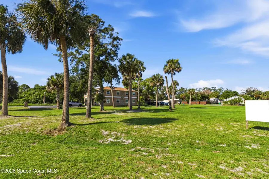 204 W Avenue B, Melbourne, FL 32901 - #2