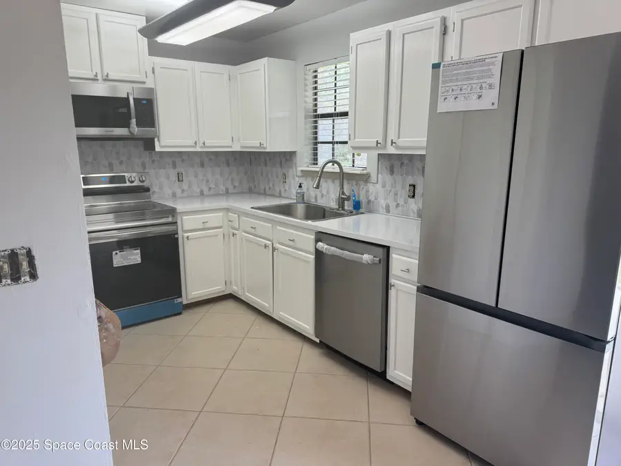 696 Harrington Street Sw, Palm Bay, FL 32908 - #2