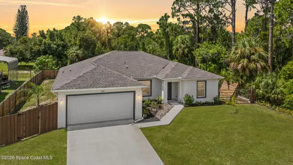 1368 Schneider Street Sw, Palm Bay, FL 32908