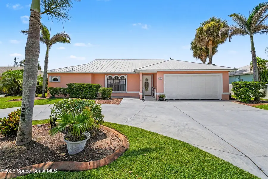 209 Chalet Avenue, Indialantic, FL 32903 - #2