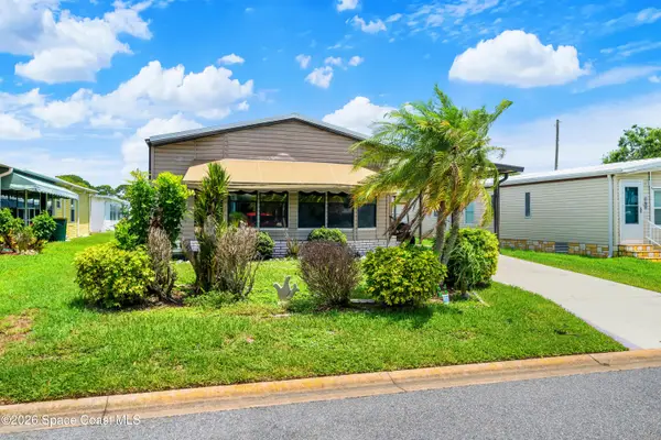 602 N Dolphin Circle, Barefoot Bay, FL 32976