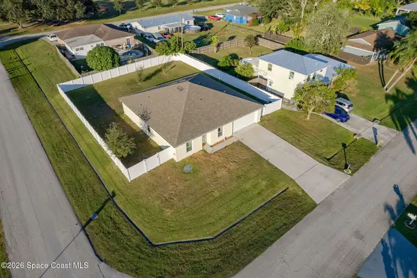 597 NW Kilpatrick Avenue, Port St. Lucie, FL 34983