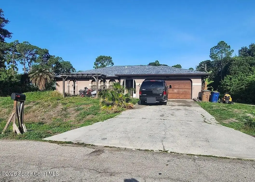 317 Hamilton Avenue, Lehigh Acres, FL 33936 - #1