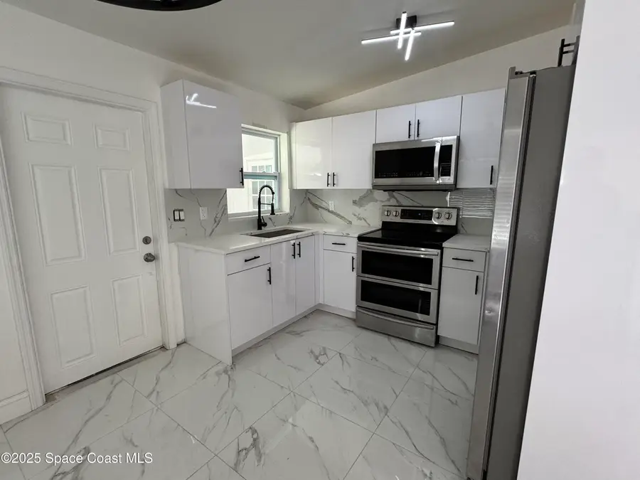 508 Palm Avenue, Fort Pierce, FL 34982 - #3
