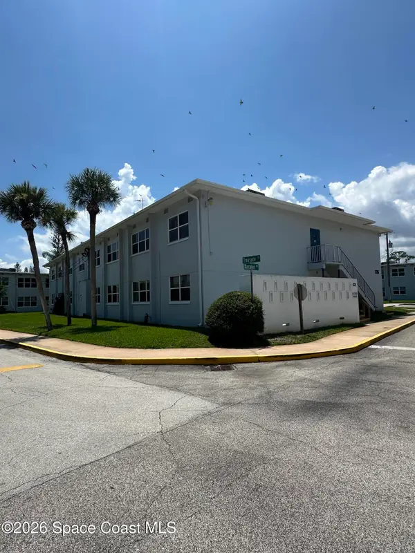225 Buccaneer Avenue #C2-102, Merritt Island, FL 32952