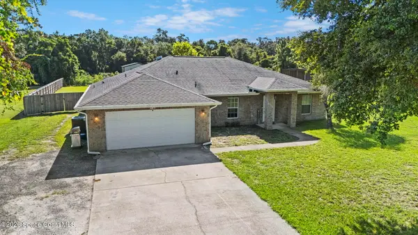 5735 Palm Street, Mims, FL 32754