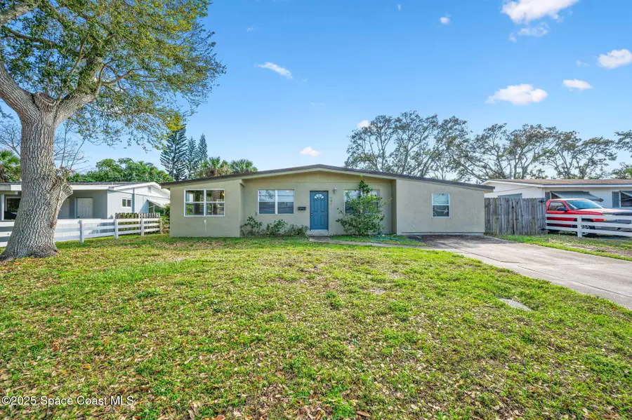 907 Espanola Way, Melbourne, FL 32901 - #2