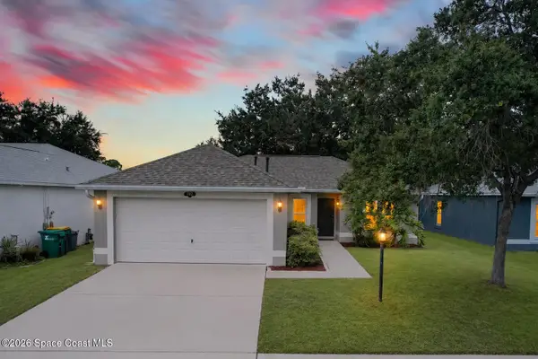 1552 Vista Lake Circle, Melbourne, FL 32904
