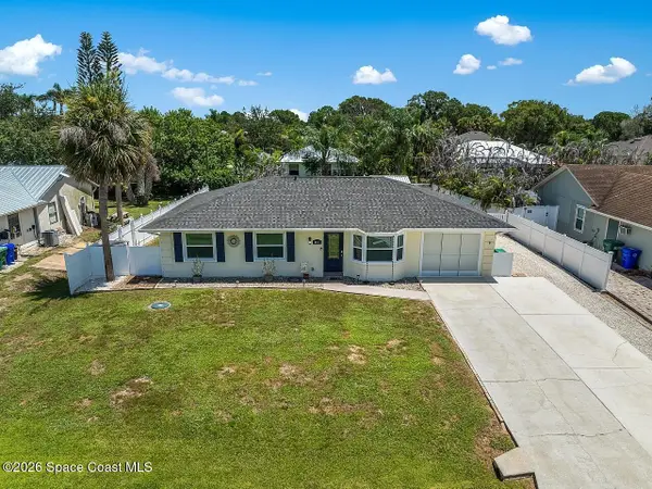 867 Clearmont Street, Sebastian, FL 32958