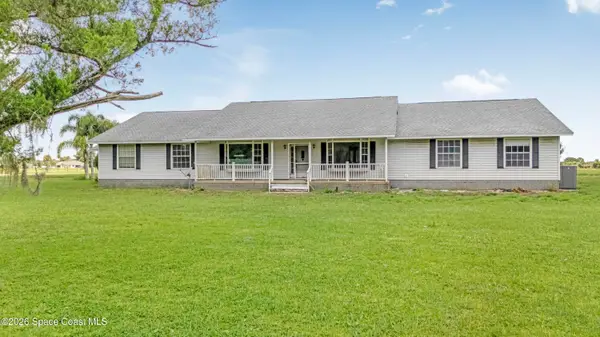 4255 Dixie Way, Mims, FL 32754