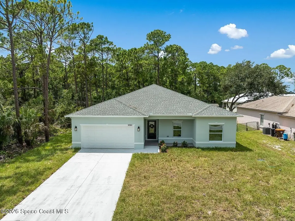 9365 107th Avenue, Vero Beach, FL 32967 - #1