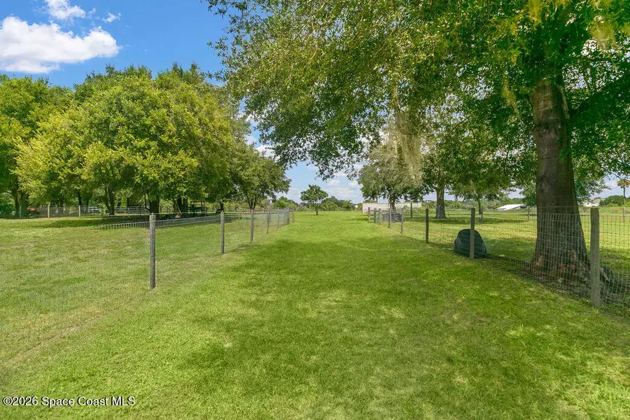 3560 Pennsylvania Avenue N, Mims, FL 32754 - #2
