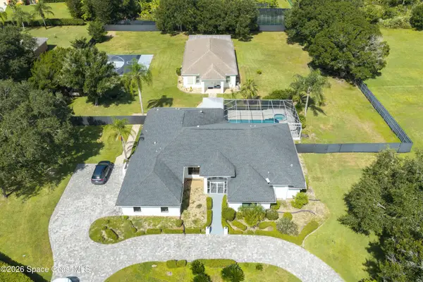 8710 Lake Ridge Drive, Grant-Valkaria, FL 32909
