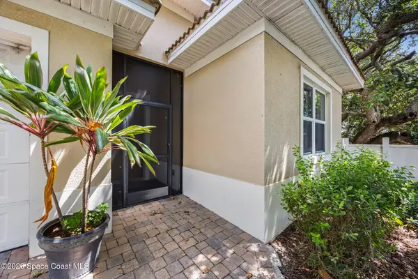 121 Seminole Lane, Cocoa Beach, FL 32931