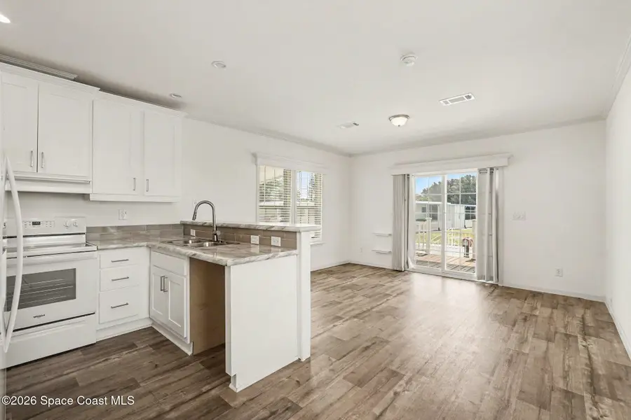 220 Blossom Lane Ne, Palm Bay, FL 32907 - #3