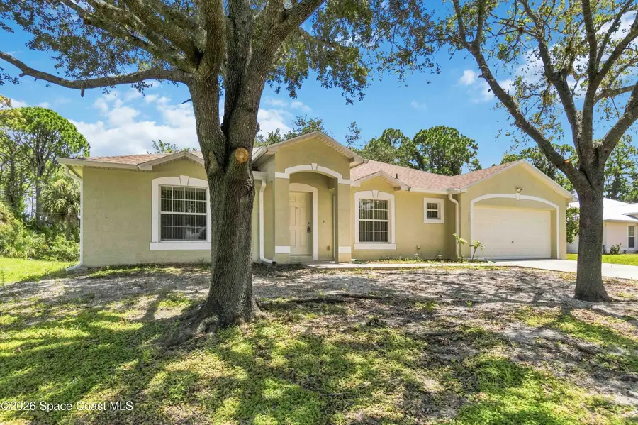 133 Hilton Avenue Nw, Palm Bay, FL 32907 - #2