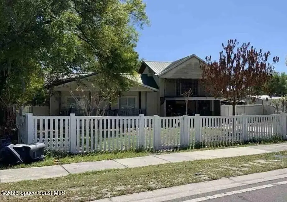 803 E Alabama Street, Plant City, FL 33563 - #1