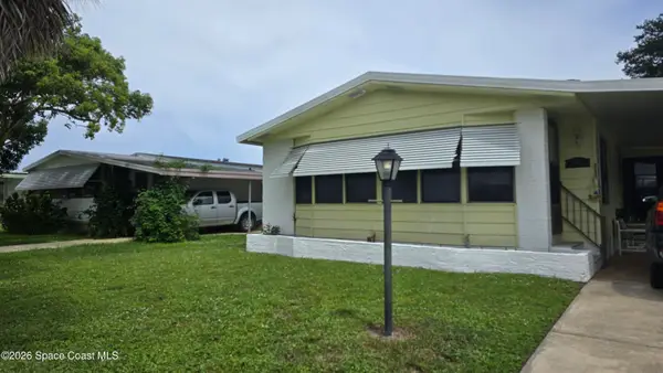 1471 Barefoot Circle, Barefoot Bay, FL 32976