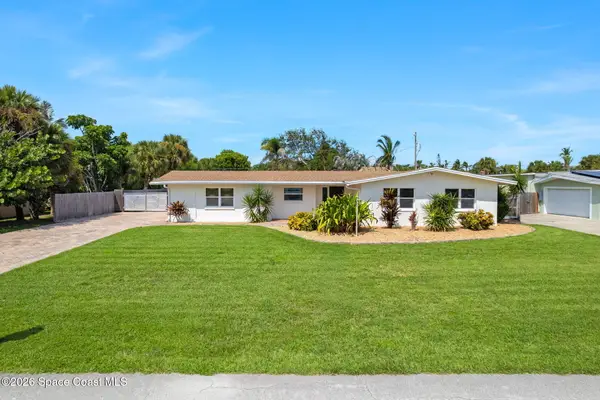 216 Deland Avenue, Indialantic, FL 32903