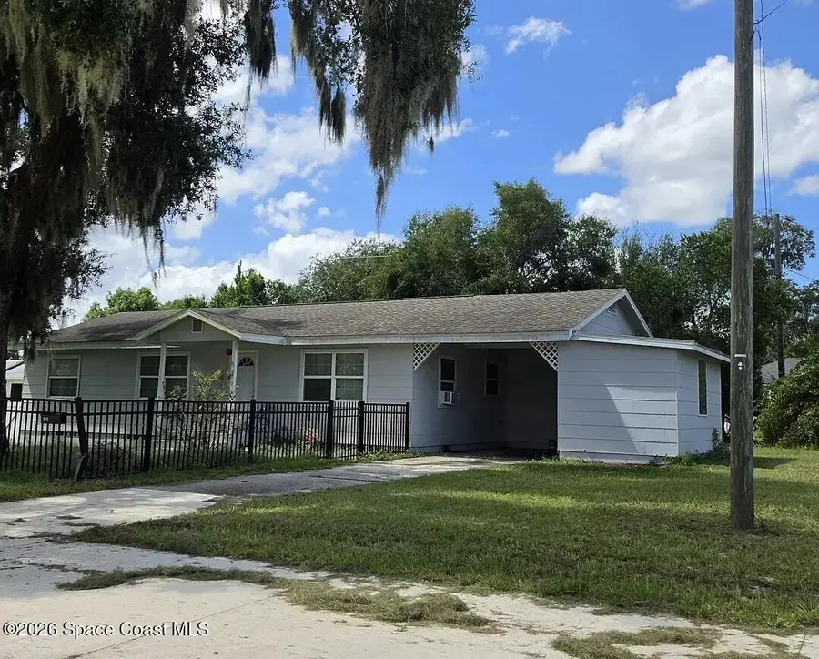 910 N Garfield Avenue, Deland, FL 32724 - #2