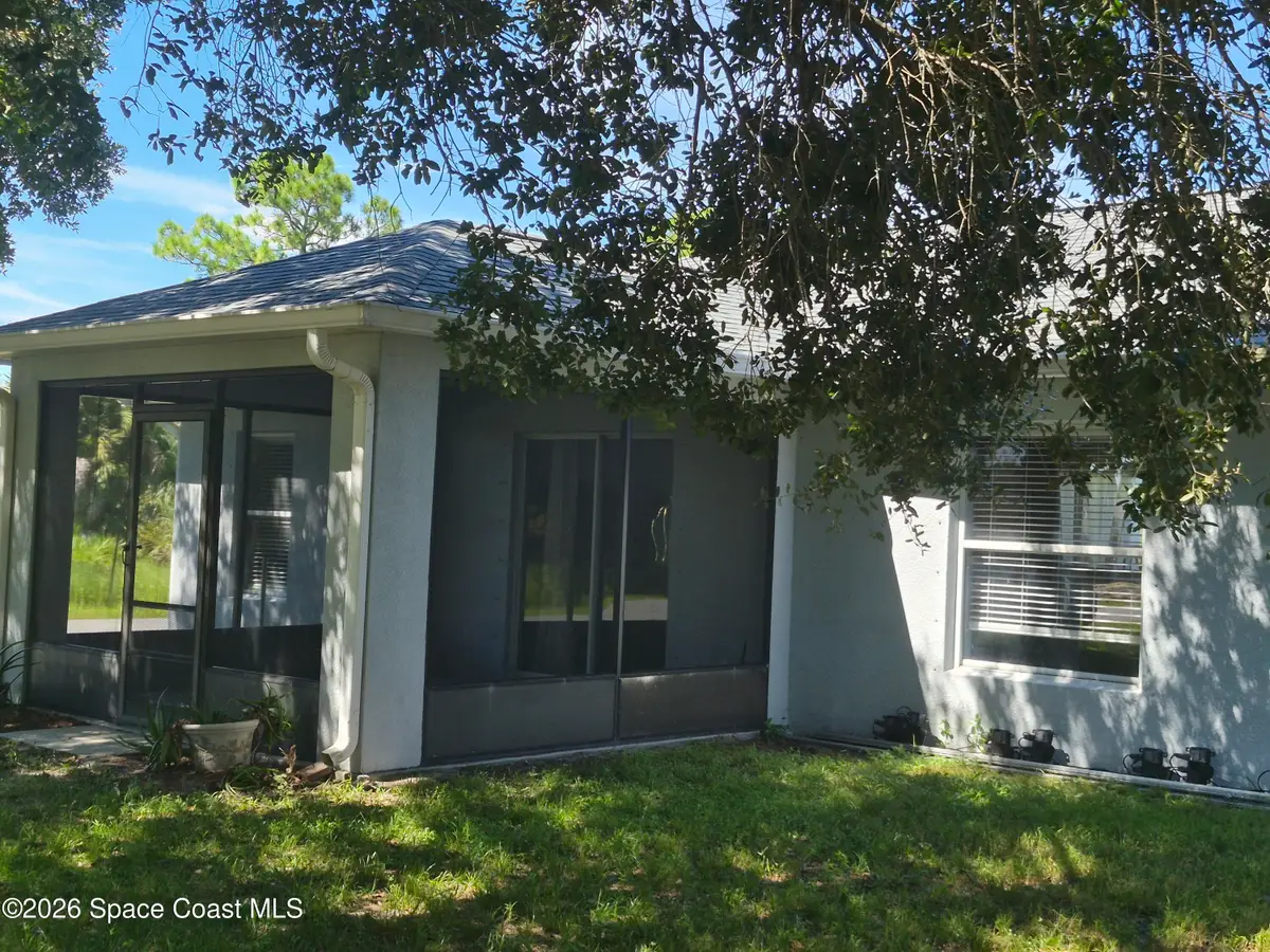 100 Bellbrook Street Se, Palm Bay, FL 32909 - #1