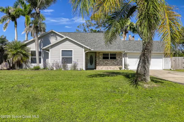 449 NE Gilbert Drive Ne, Palm Bay, FL 32907