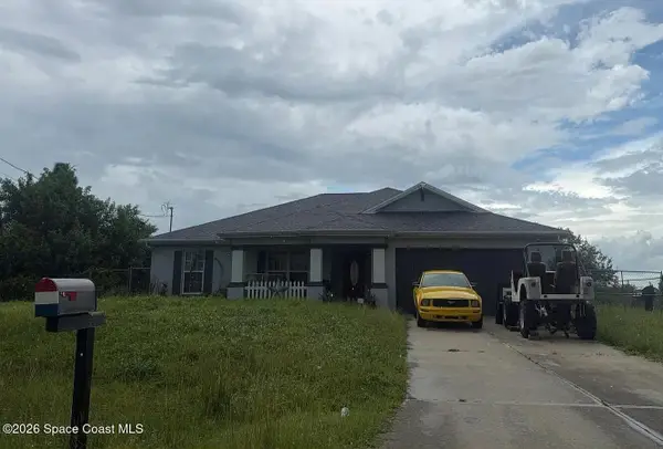 2714 70th Street W, Lehigh Acres, FL 33971