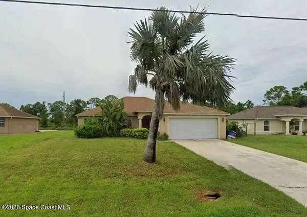 907 Alvin Avenue, Lehigh Acres, FL 33971