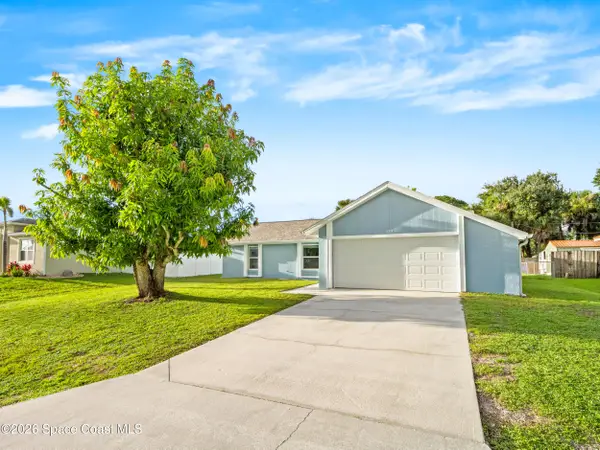 327 Brescia Street Ne, Palm Bay, FL 32907