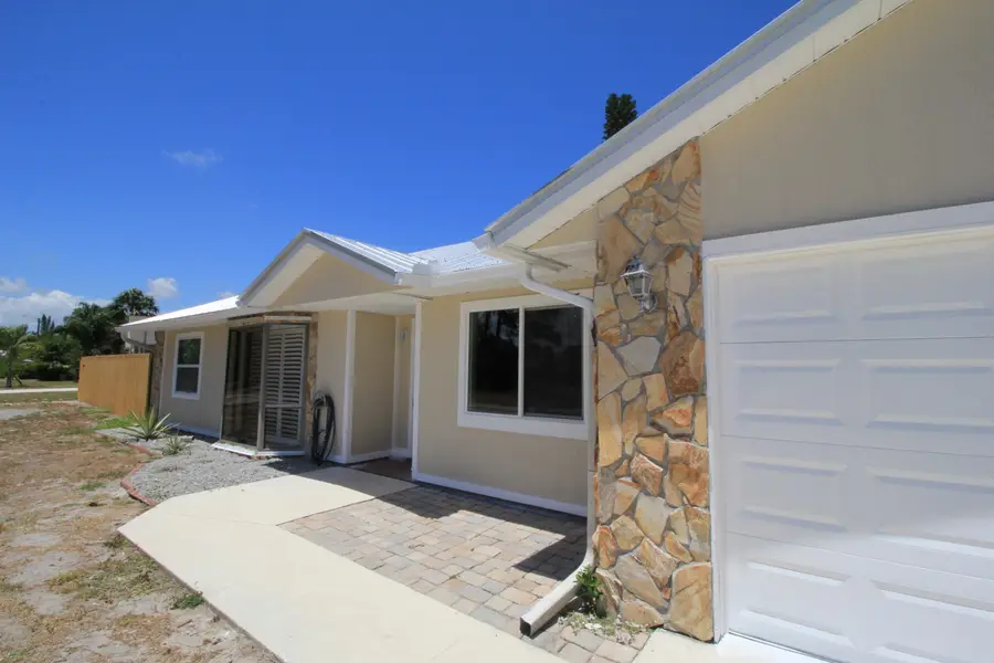 121 High Court, Sebastian, FL 32958 - #2