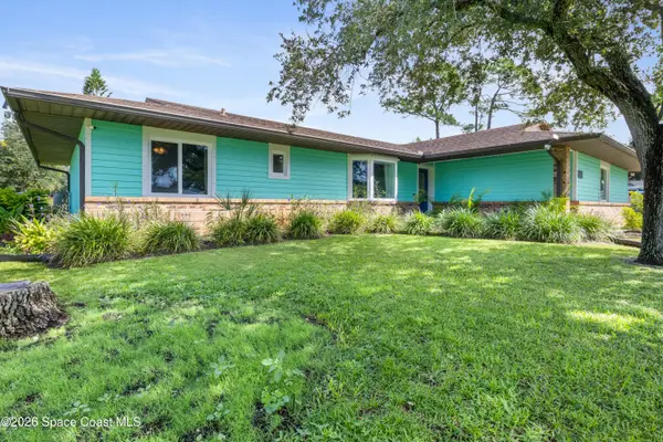 561 Sterling Street Ne, Palm Bay, FL 32907