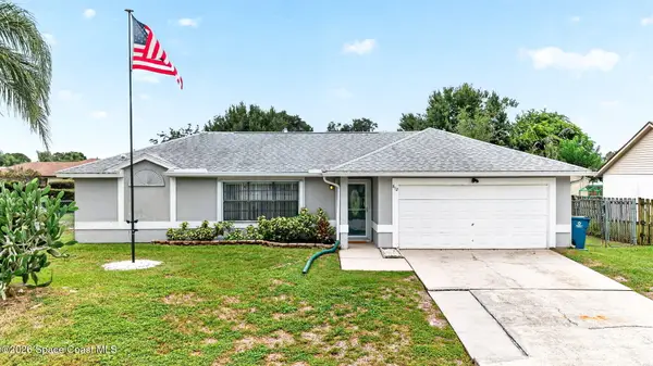 812 NW Banks Street Nw, Palm Bay, FL 32907