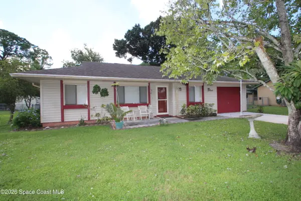 940 Kenmore Street Nw, Palm Bay, FL 32907