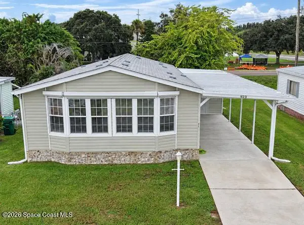 923 Vireo Drive, Barefoot Bay, FL 32976