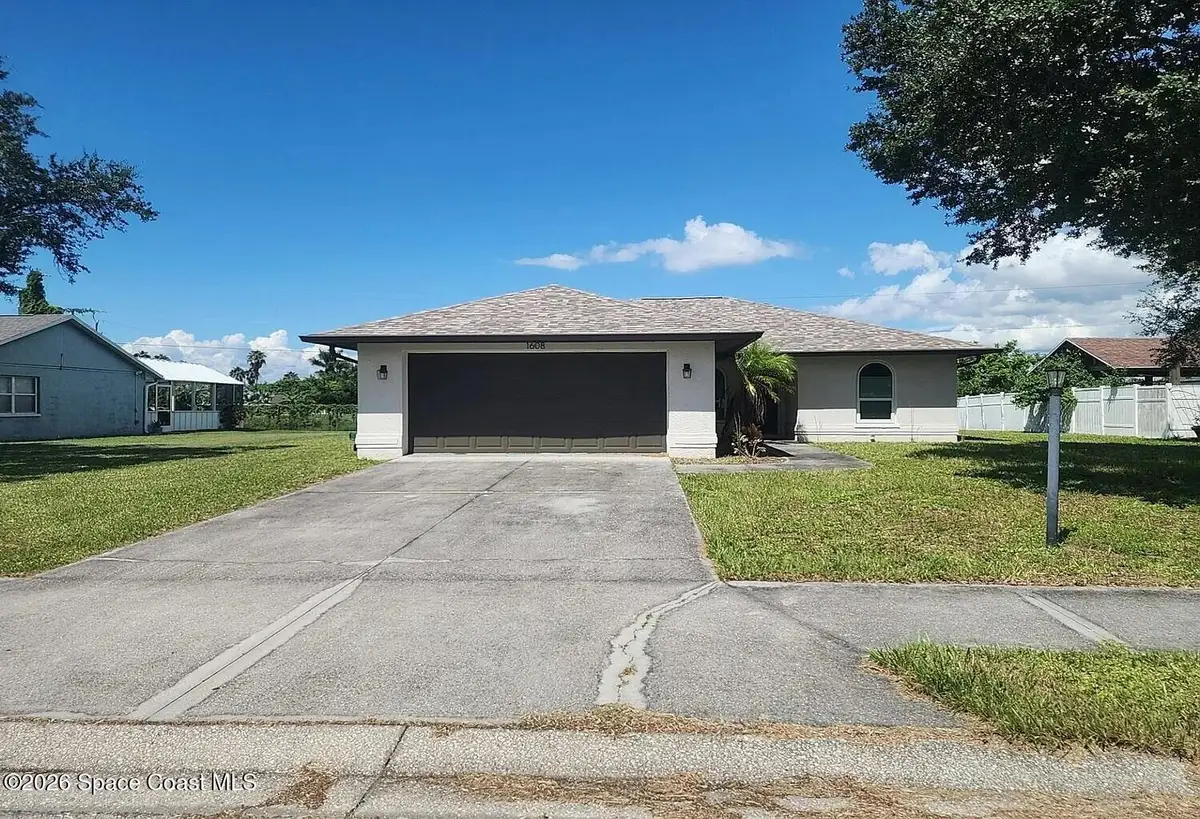 1608 14th Street W, Palmetto, FL 34221 - #1