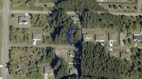 765 Kingfisher Street, Palm Bay, FL 32908