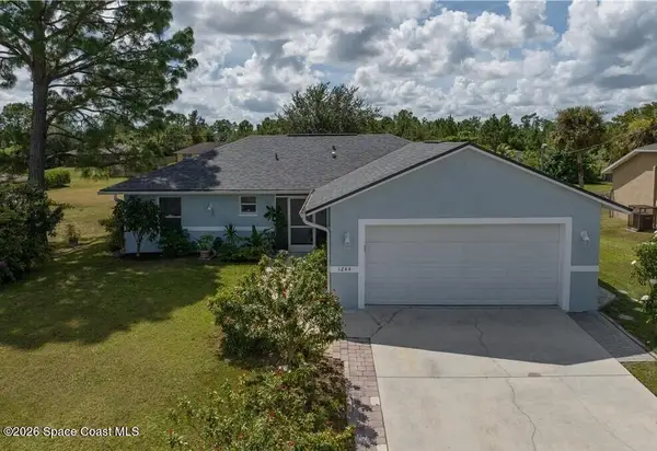 1244 Ermine Street E, Lehigh Acres, FL 33974