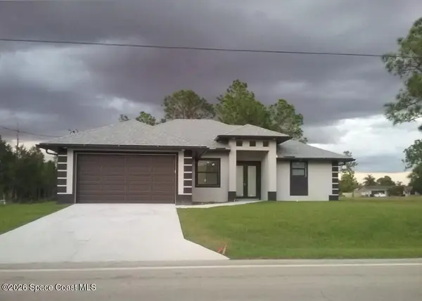 2107 E 10th Street, Lehigh Acres, FL 33936