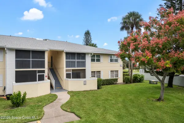 901 Sonesta Avenue Ne #102, Palm Bay, FL 32905