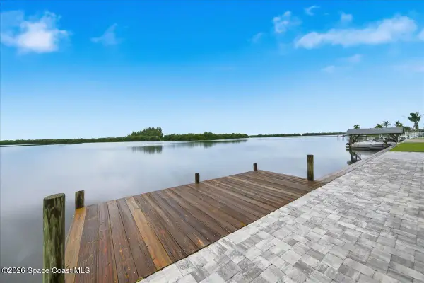 415 Island Drive, Merritt Island, FL 32952